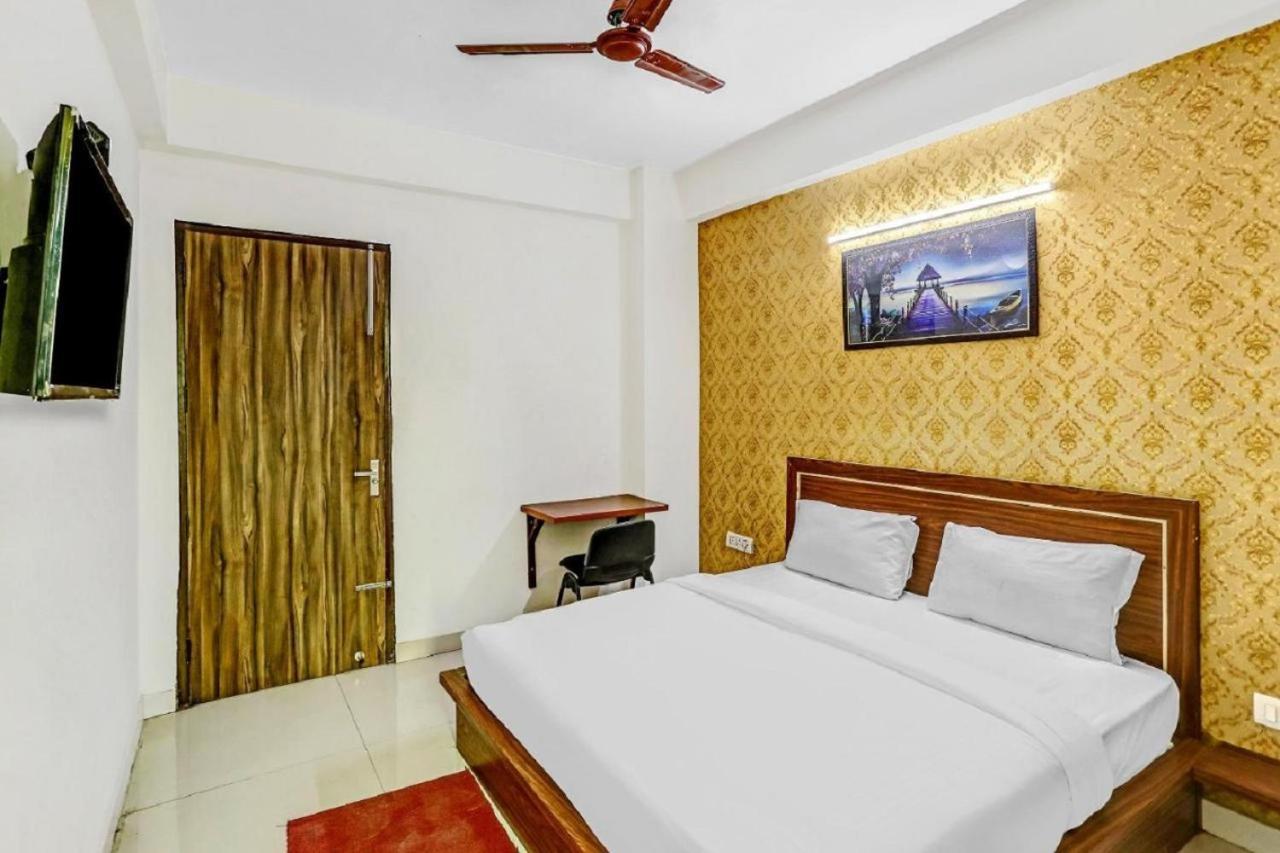 Hotel Noida Continental Buitenkant foto